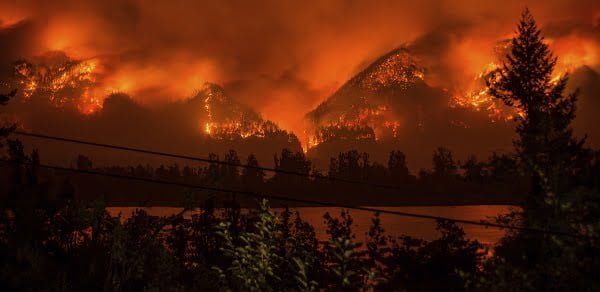 Photos: Wildfires in Oregon, Utah, Washington
