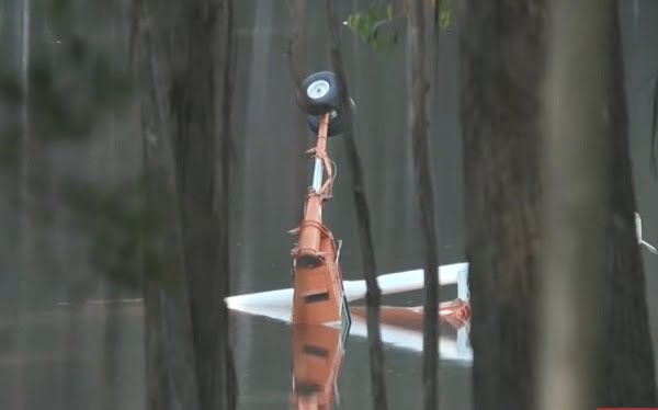 Wildfire Helicopter Crashes During Water Refill in Australia