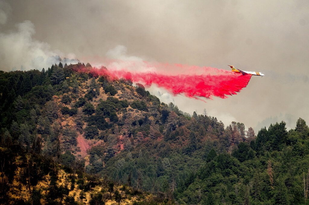 One of Three Big CA Wildfires Still a Threat to Homes