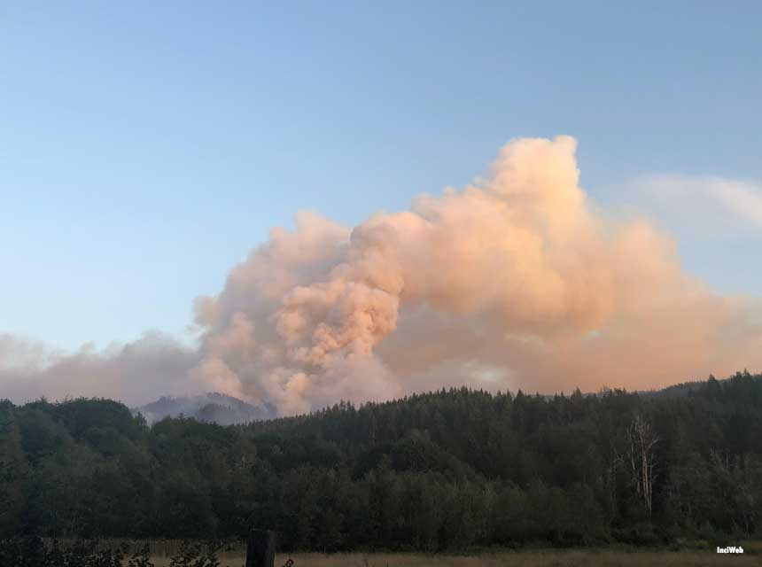 Officials: Firefighter Dies While Working OR Wildfire
