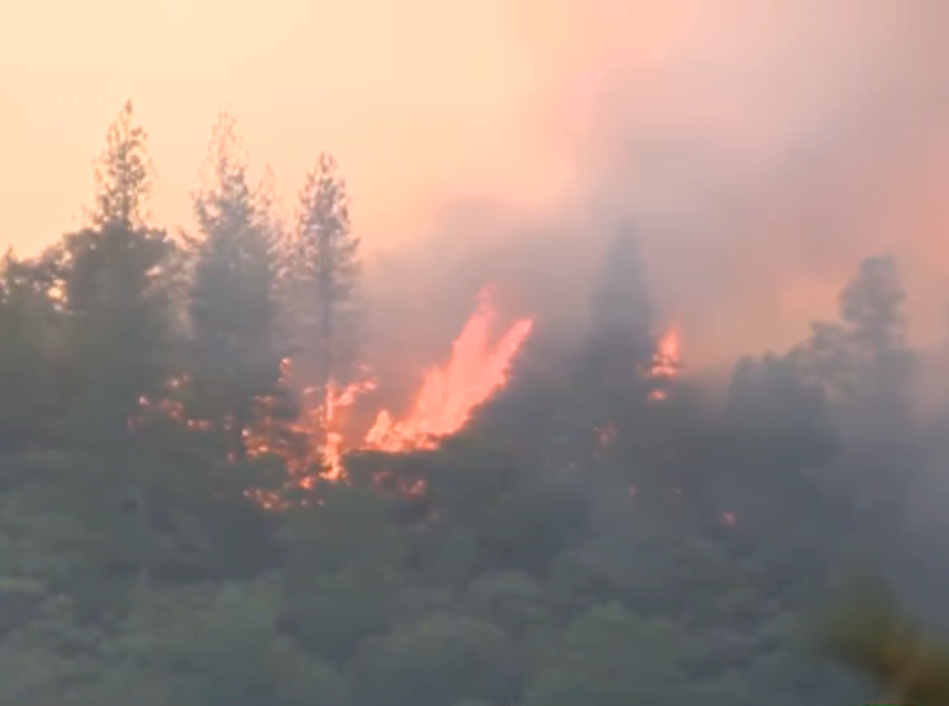 Northern CA Wildfire Threatens 500 Buildings