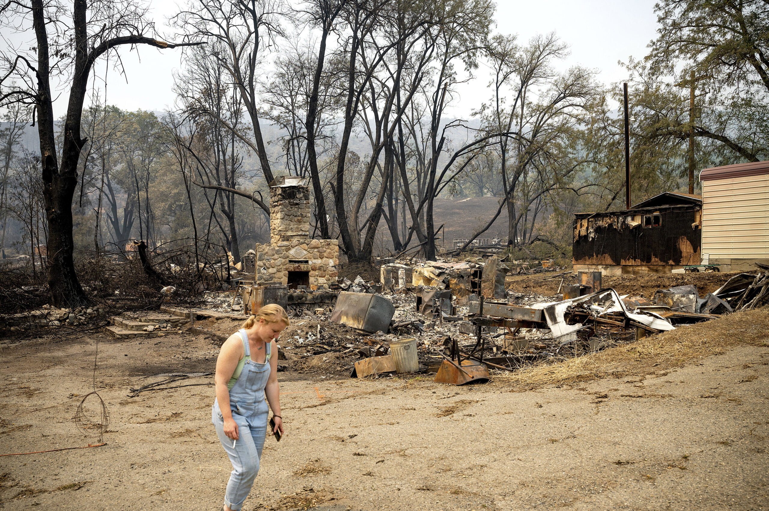 Deadly CA Wildfire Wipes Out Scenic River Town