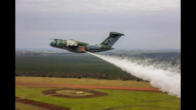 Watch How Fast This Embraer C-390 Converts from Cargo Plane to Water Bomber