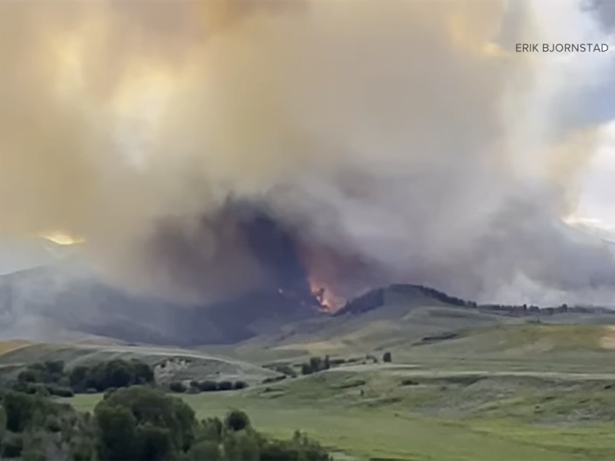 CO Firefighters in Full Suppression Mode on Lowline Fire Near Gunnison; Thunder Fire Near Norwood Not Growing