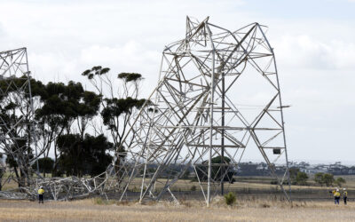 Storms Bring Destructive Winds, Ignite Wildfires in Australia; Five Firefighters Injured