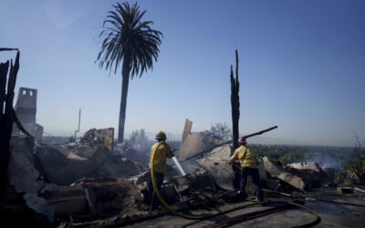 Fast-Moving Southern CA Wildfire Torches Hillside Homes, Forcing Evacuations