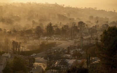 Congress Weighs Reining In Environmentalists, Streamlining Hiring in Wildfire Aid Package